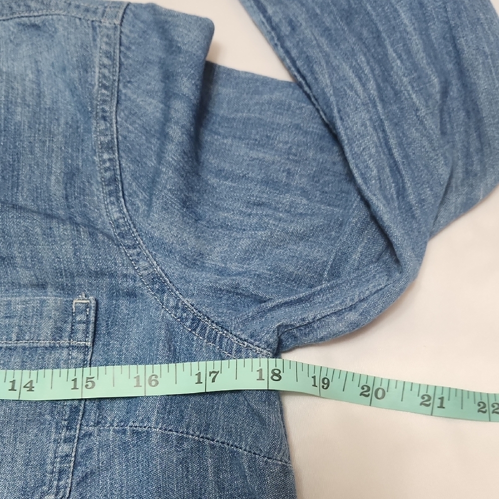 Old Navy "The Classic Shirt" in Blue | Long Sleeve Button-Down | Women’s Size S - Picture 6 of 13